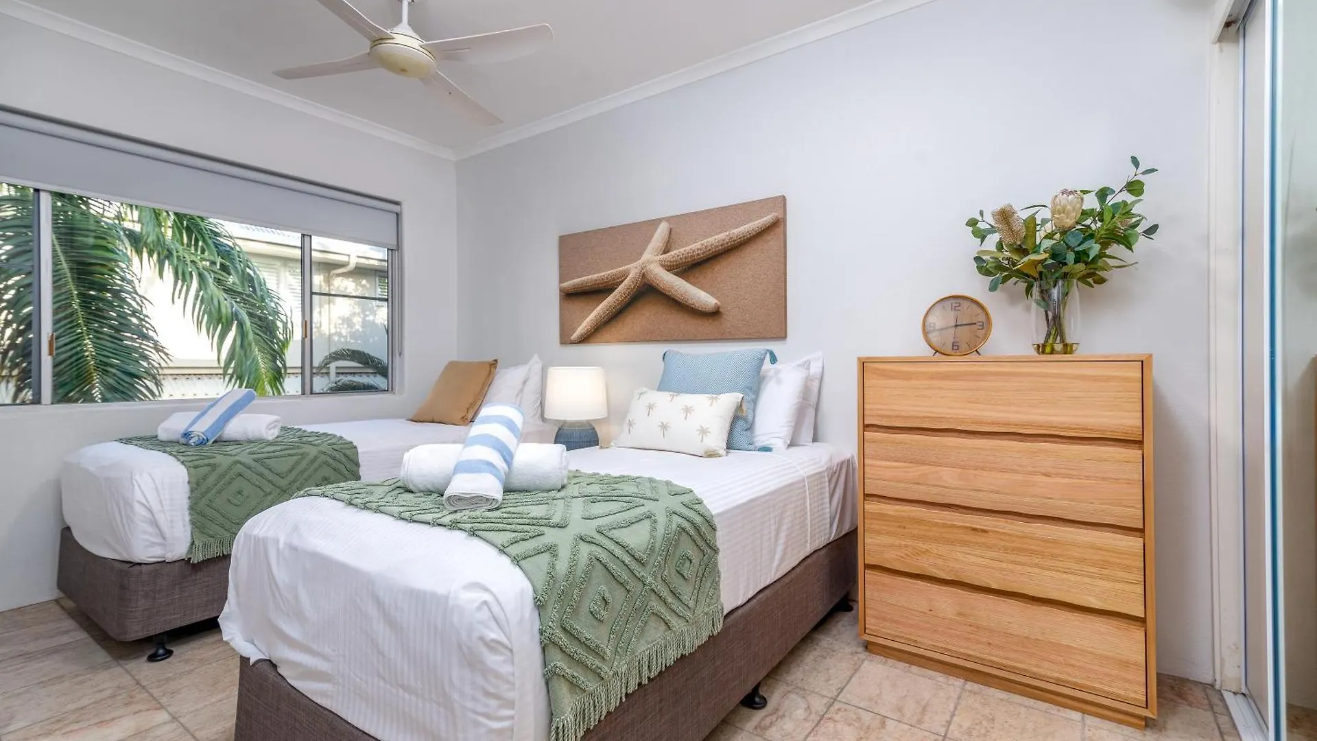 Driftwood Mantaray - Official Onsite Reception And Check In Aparthotel Port Douglas