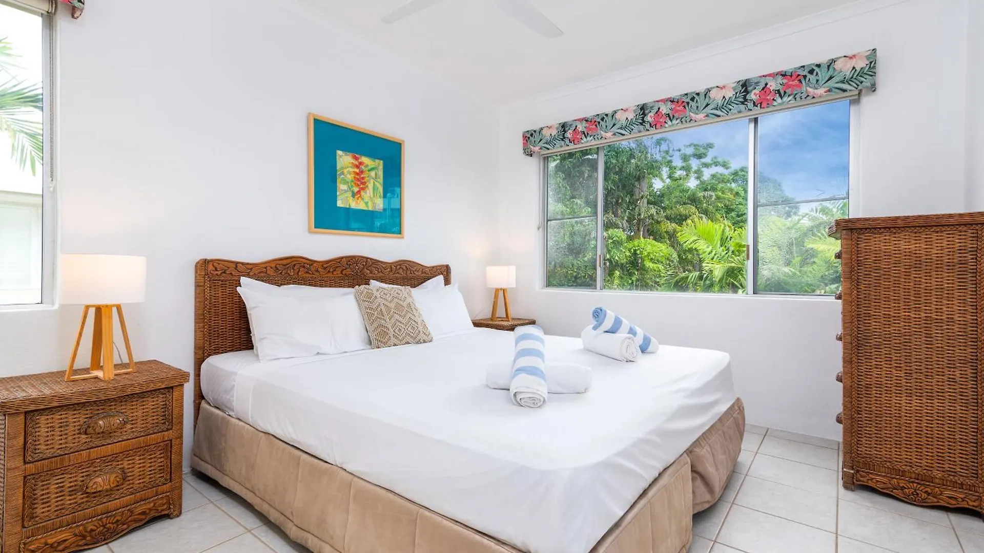 Driftwood Mantaray - Official Onsite Reception And Check In Aparthotel Port Douglas 4*,  Australia